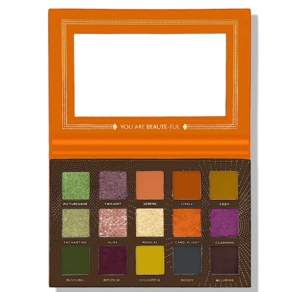 AceBeaute Ambiance Eyeshadow Palette. - Picture 5 of 11